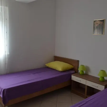 Silvija Apartamento Vrh (Krk)